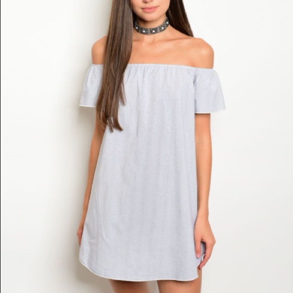 Dresses & Skirts - 🆑 BLOWOUT Blue Off the Shoulder Tunic Dress