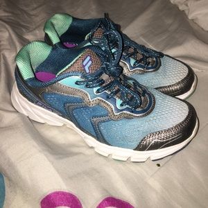 Running Shoes