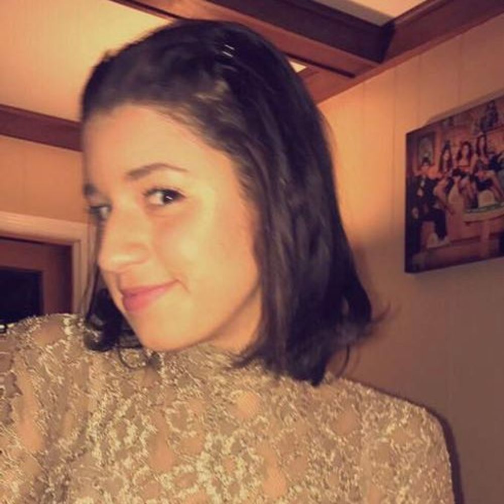 Meet your Posher, Rebecca