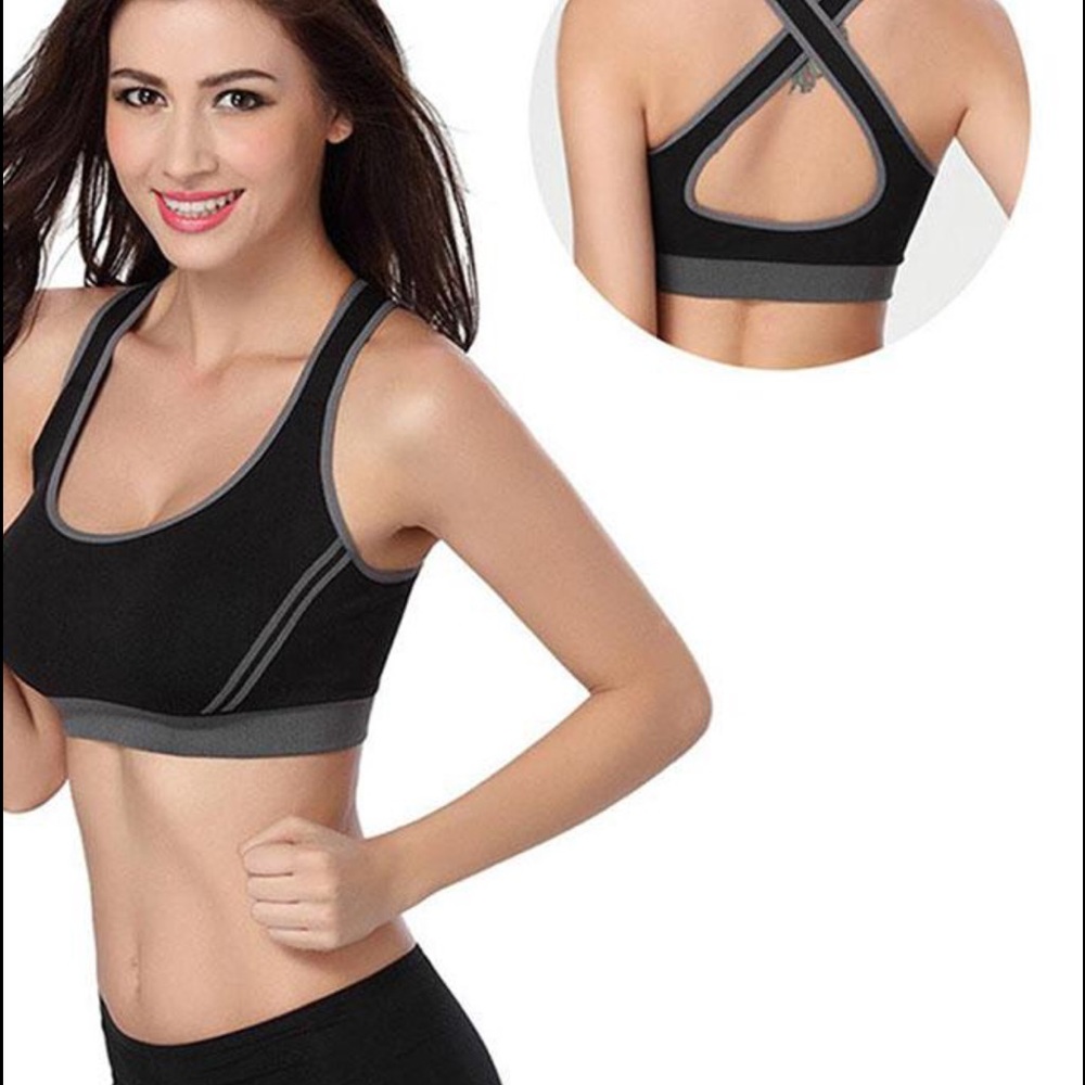 NWT Push-up Sports Bra