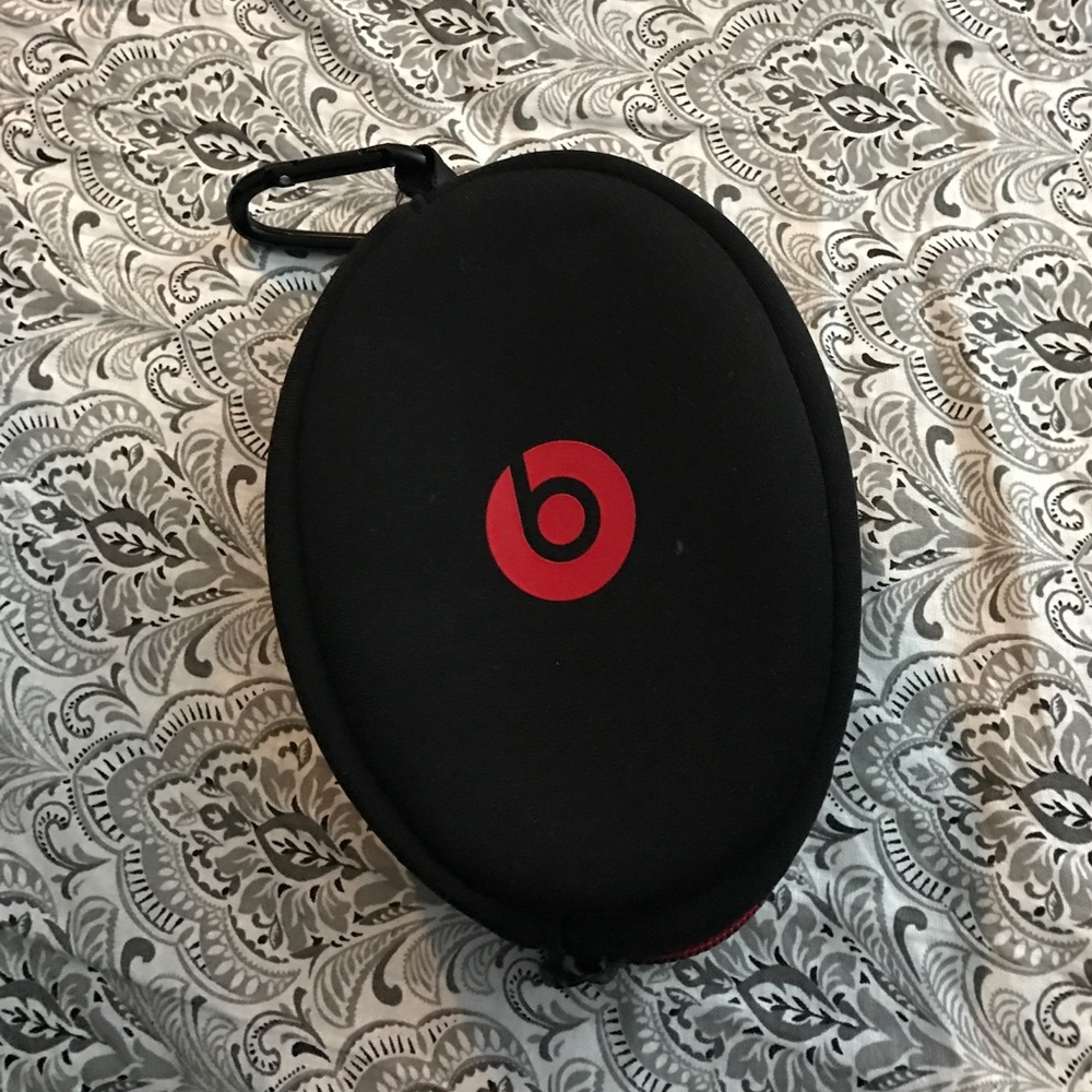 Beat headphones case only