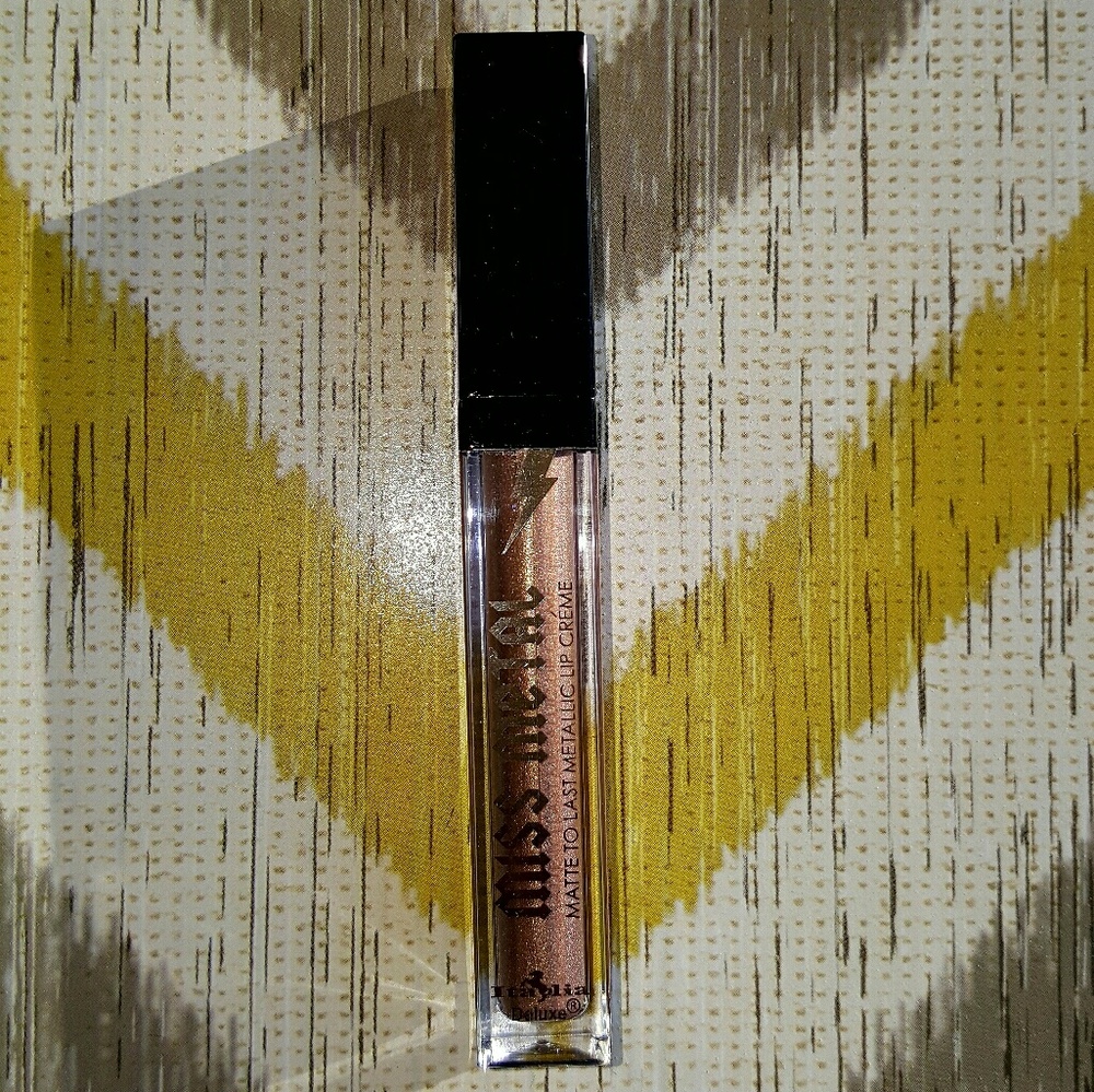 NEW Miss Metal Matte To Last Metallic Lip Creme#03