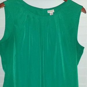 Ladies green tank/she'll blouse