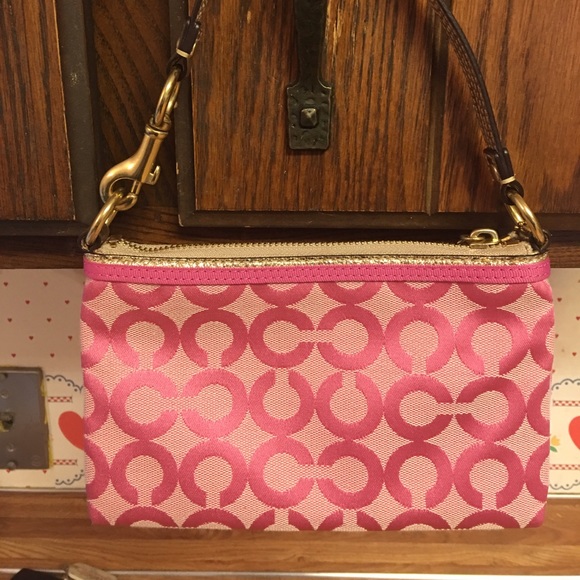 AMAZING PRICE!!!!! COACH POPPY LARGE WRISTLET - Picture 3 of 5