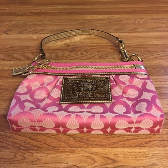 AMAZING PRICE!!!!! COACH POPPY LARGE WRISTLET - Picture 4 of 5