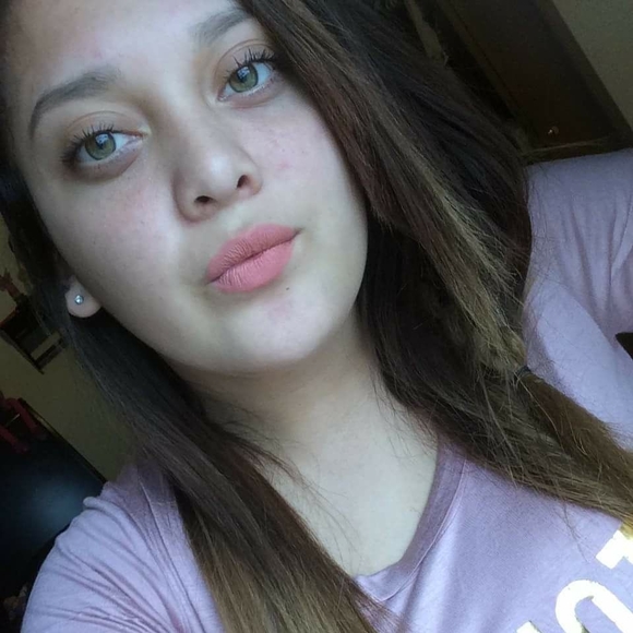 Meet your Posher, Edith - Picture 1 of 1