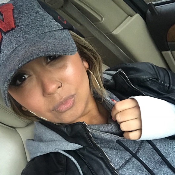 Meet your Posher, Ashley - Picture 2 of 7