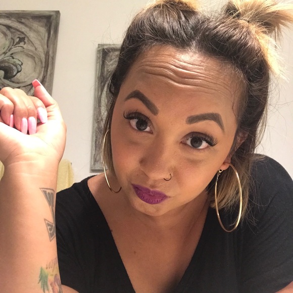 Meet your Posher, Ashley - Picture 3 of 7