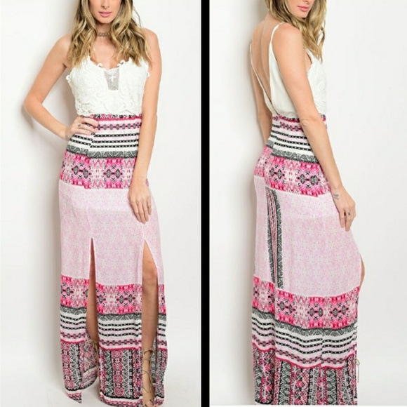 ❗LAST ONE❗WHITE CROCHET PINK PRINT MAXI DRESS - Picture 4 of 4