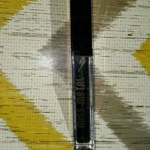 NEW Miss Metal Matte To Last Metallic Lip Creme#02