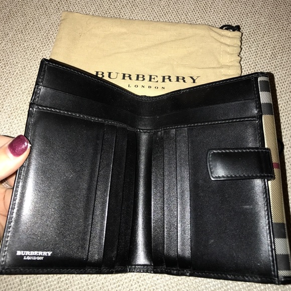 Burberry London House check Wallet - Picture 2 of 4