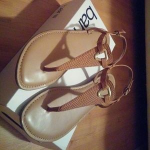 Bar III Womens flat cognac sandals