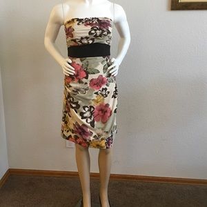 DONATED - Strapless flowered dress