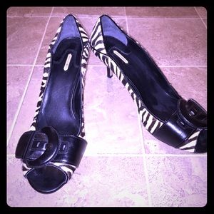 Max Studio zebra heel