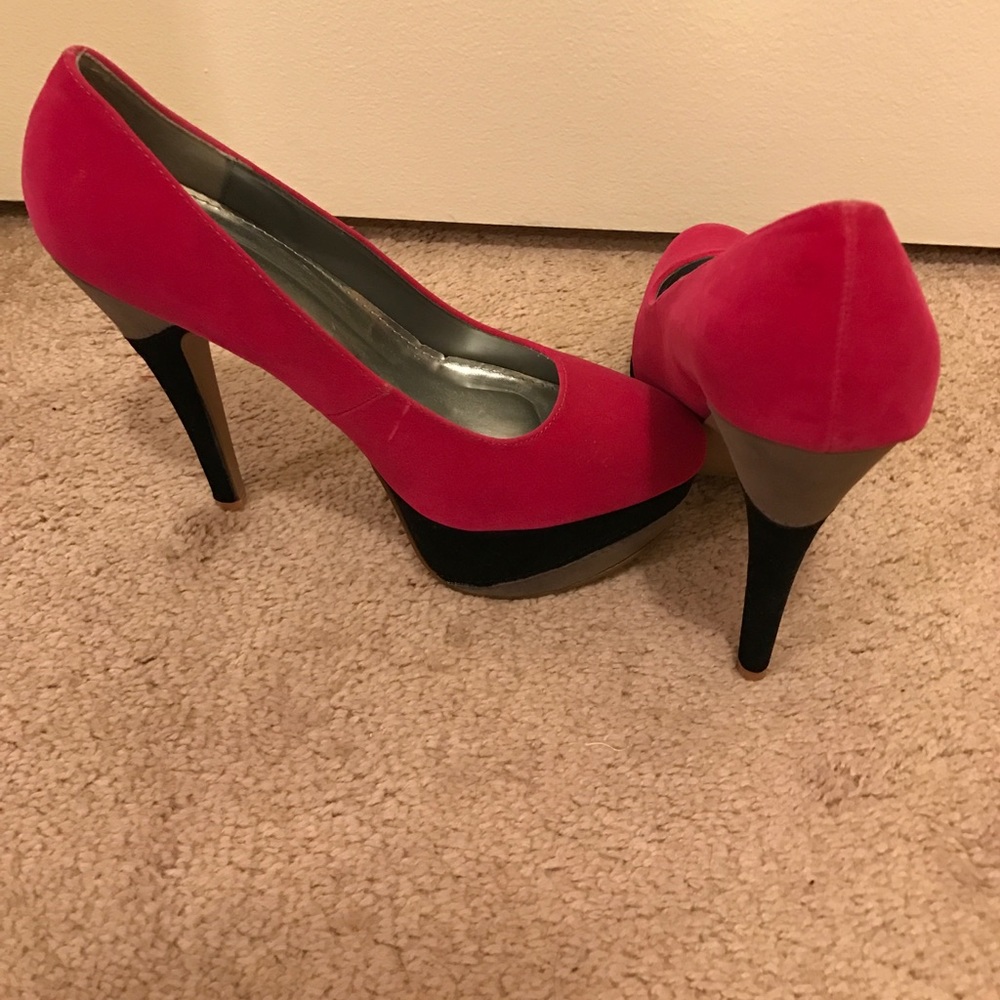 Platform stilettos!! 👌🏽😍