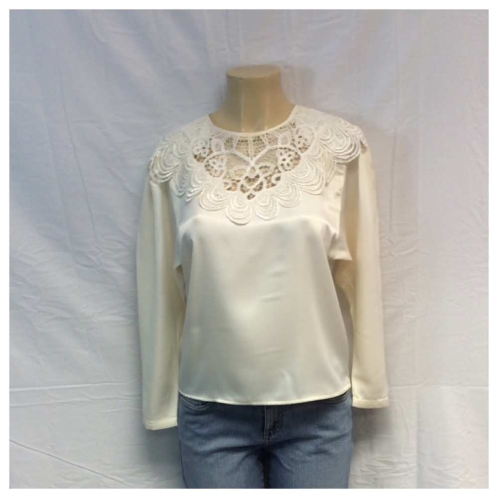 SONYA RATAY LACY YOKE LADIES TOP