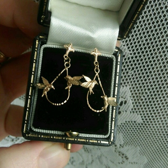 yellow gold swallow pendant earrings