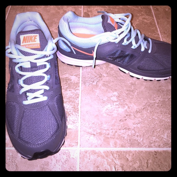 Nike Shoes - Nike Air Relentless 3 sneaker