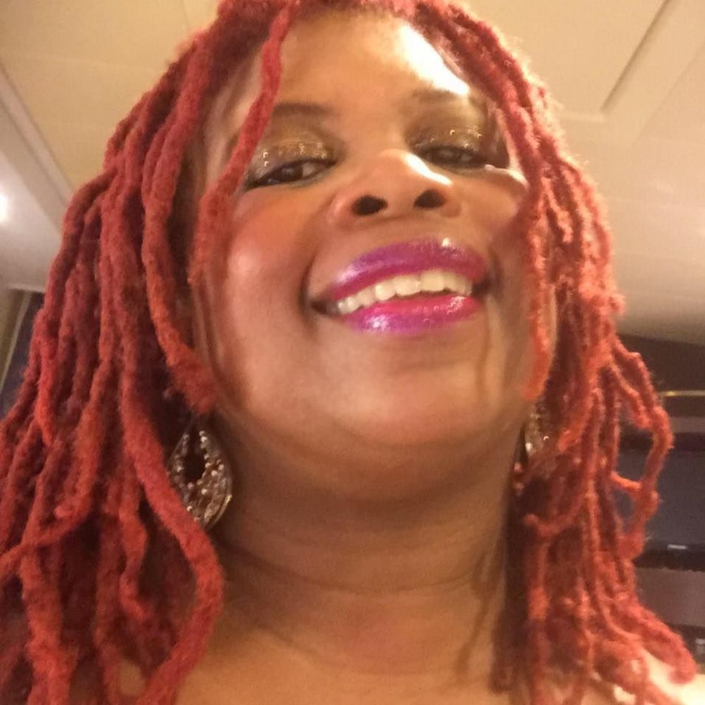Meet your Posher, Ayodele