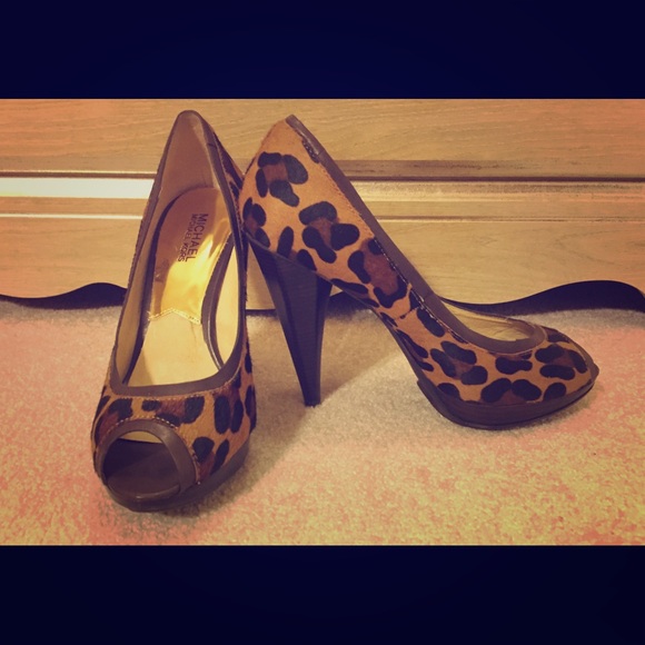 😍BEAUTIFUL MICHAEL KORS LEOPARD HEELS😍 Size 8 - Picture 3 of 7