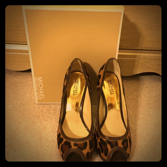 😍BEAUTIFUL MICHAEL KORS LEOPARD HEELS😍 Size 8 - Picture 6 of 7