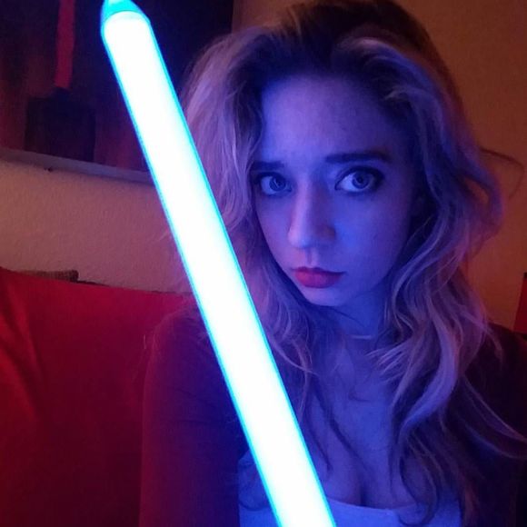 Meet your Posher, Angelica - Picture 1 of 1