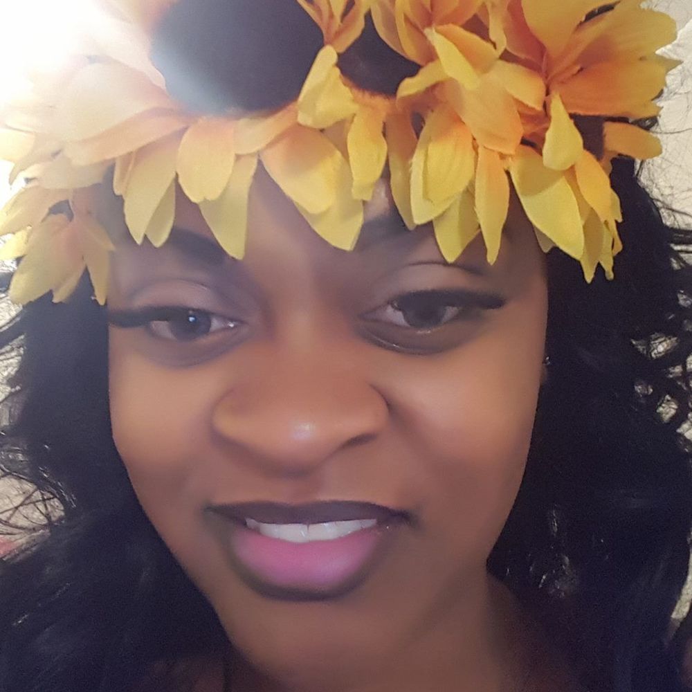 Meet your Posher, Mia