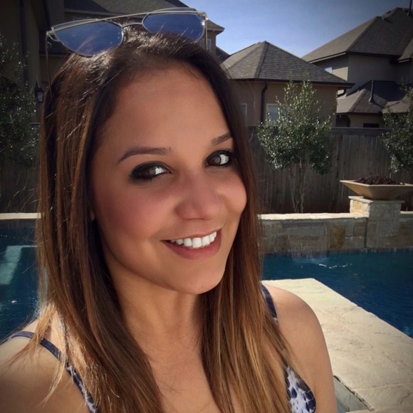 Hi 👋🏽 I’m Alli G - Picture 2 of 2