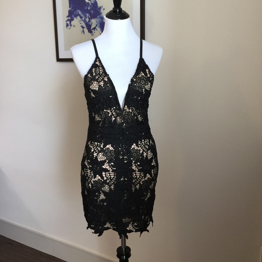 BLACK CROCHET BODYCON DRESS - Picture 3 of 7