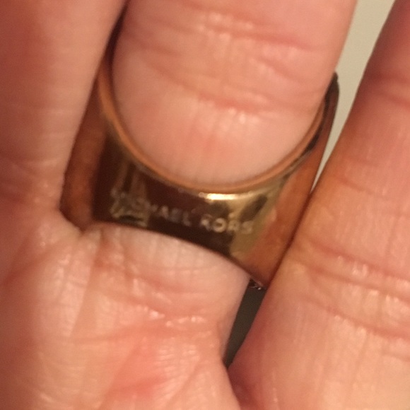 Trade - Picture 2 of 2