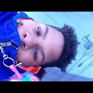 Meet your Posher, Cameron