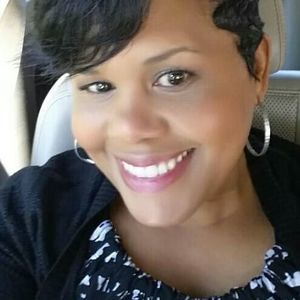 Meet your Posher, Alicia