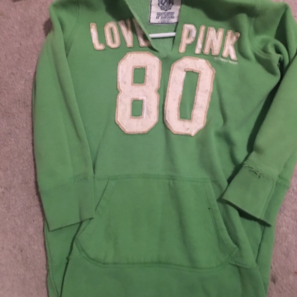 Sweatshirt! In great condition! Size small!
