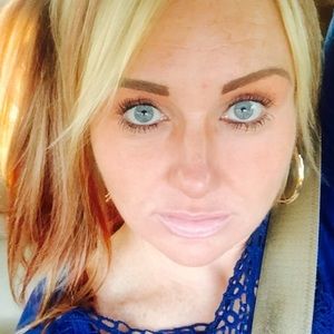 Meet your Posher, Viola