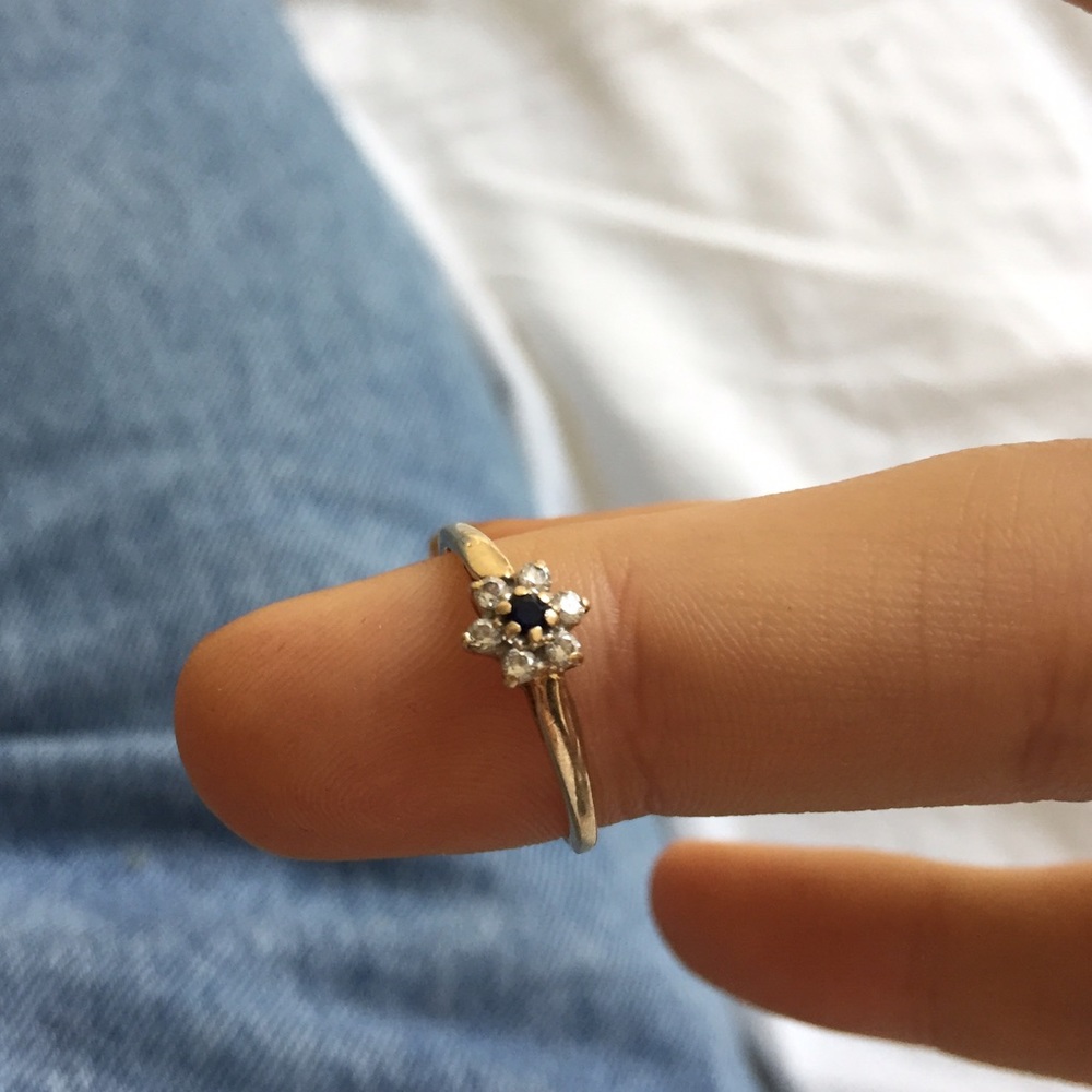 Solid 10K CZ flower diamond ring