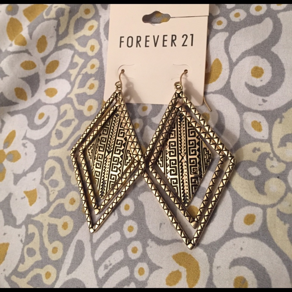 gold toned earrings