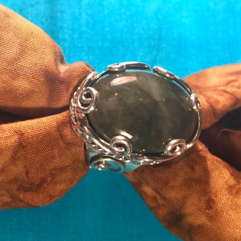 Stunning Labradorite Sterling Silver Ring