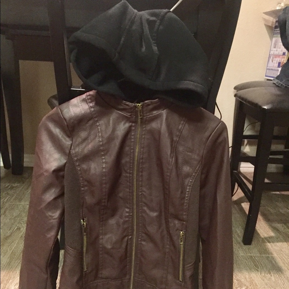 Leather jacket - Picture 3 of 3