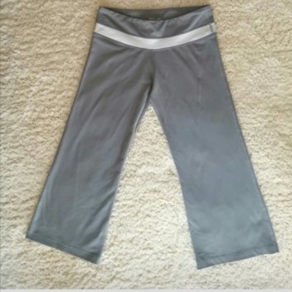 Lululemon crops - Picture 1 of 3