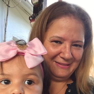 Meet your Posher, Iris