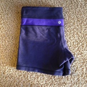 Lululemon booty shorts