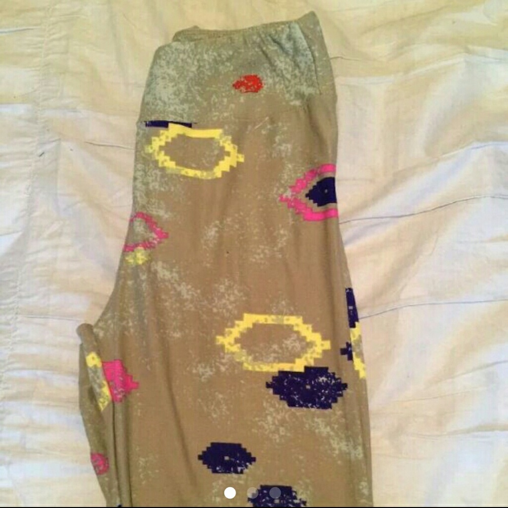 ☆SALE☆Lularoe Leggings OS Geometric Print