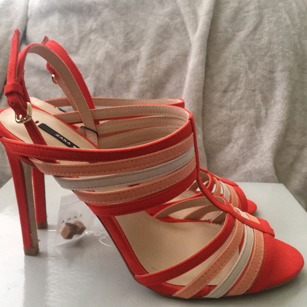 🎀Zara Collection Orange & Peach Sandals size 8🎀