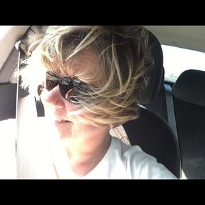 Meet your Posher, Pamela