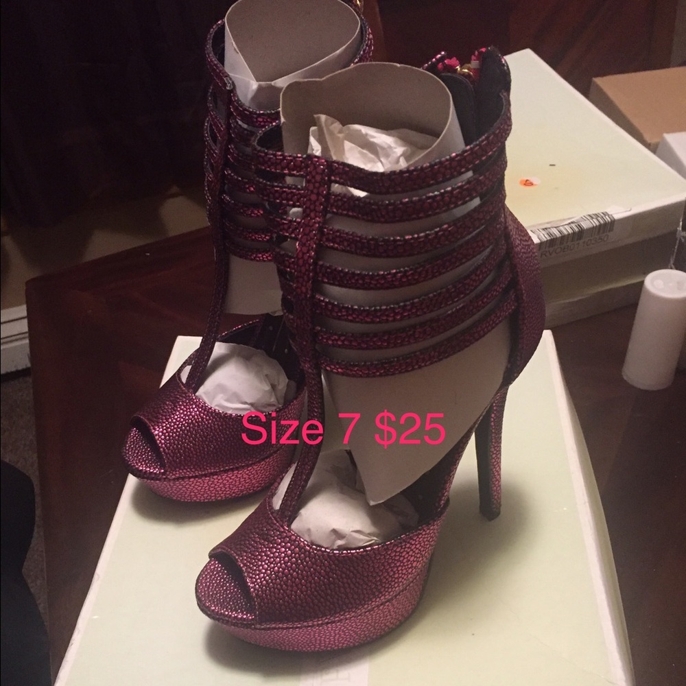 Heels - Picture 2 of 2
