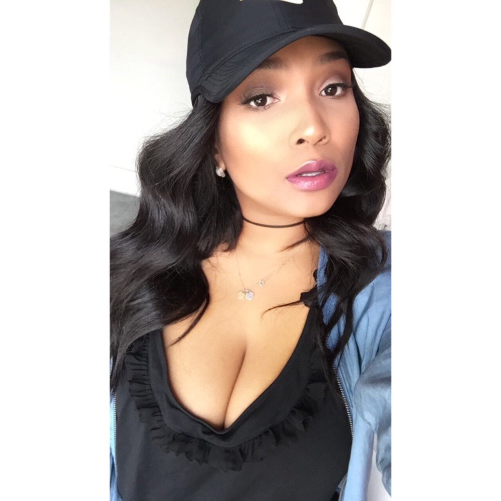 Meet your Posher, Danielle