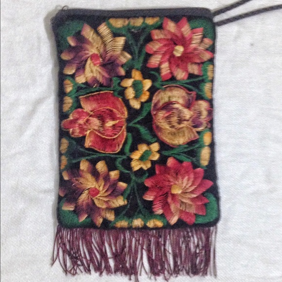 Boho Floral Embroidered Crossbody Bag with Fringe - Picture 5 of 10