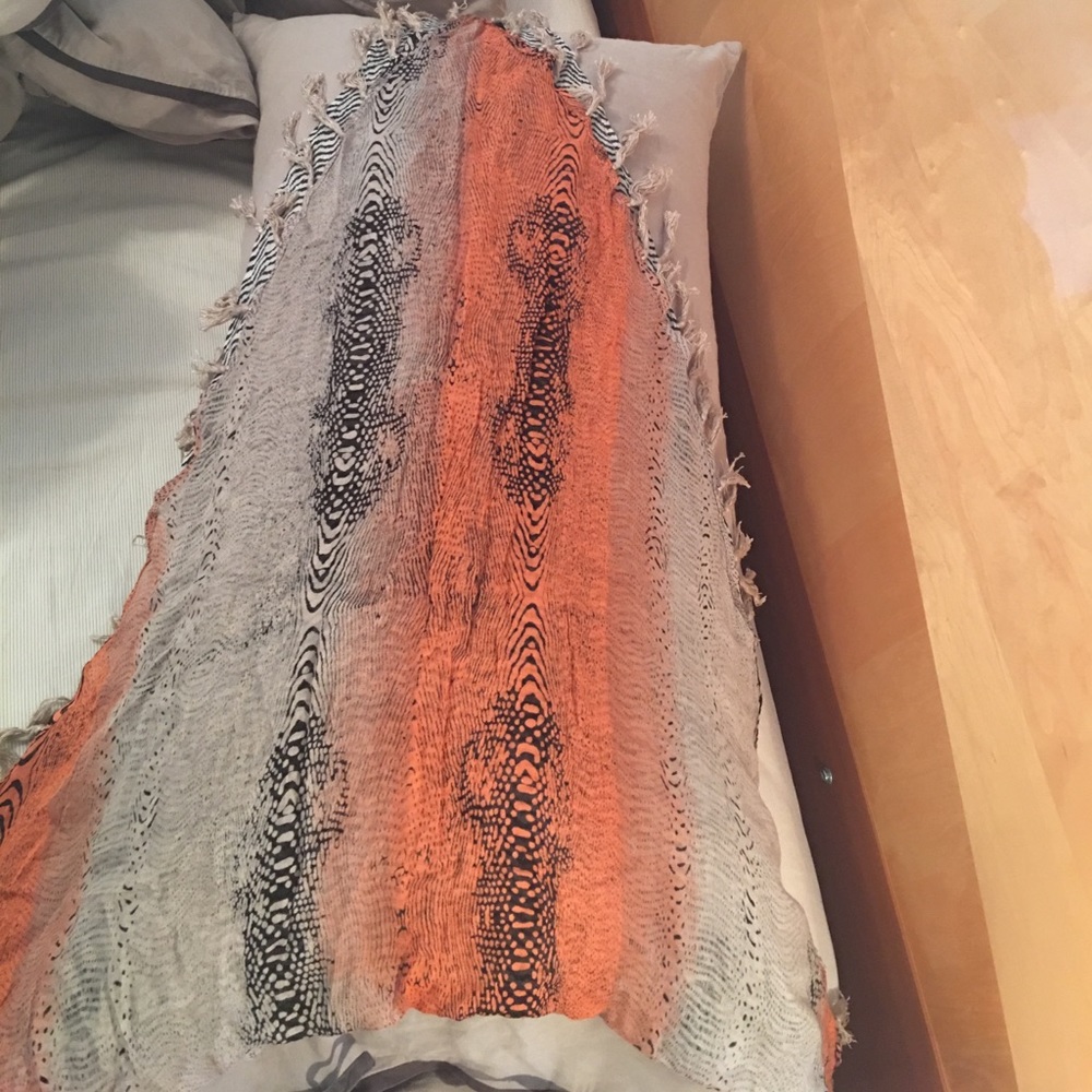 Scarf - Picture 4 of 5