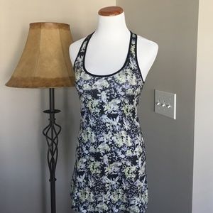 EUC Lululemon tank size 6