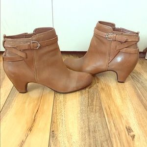 Sam Edelman tan ankle boots 7.5